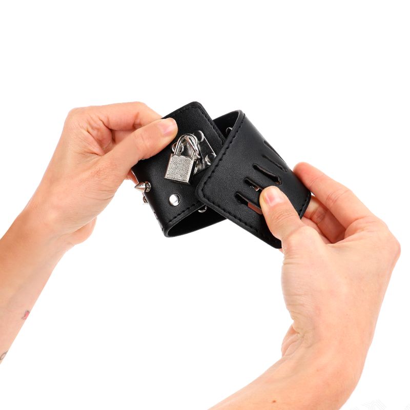 Catuse Erotice, Kink - Punk, cu Tepi, 25 X 6 CM