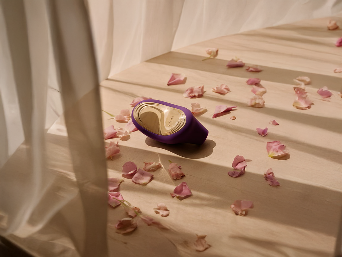 stimulator clitoris cu petale roz